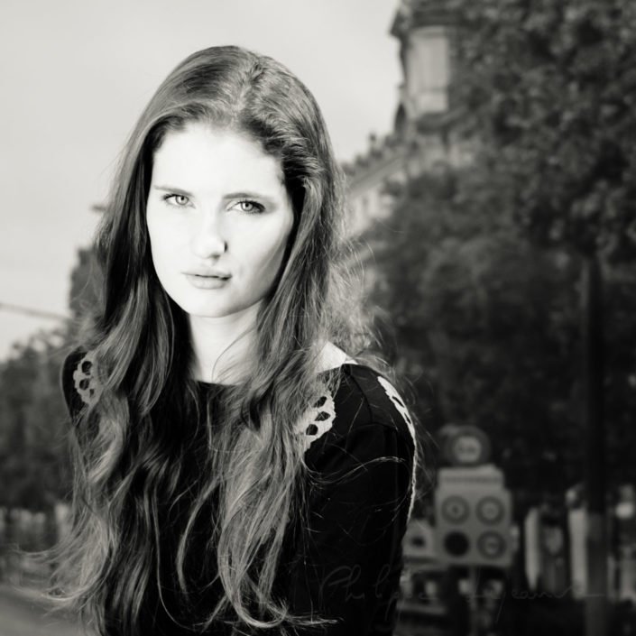 Young woman black and white portait in Paris, France