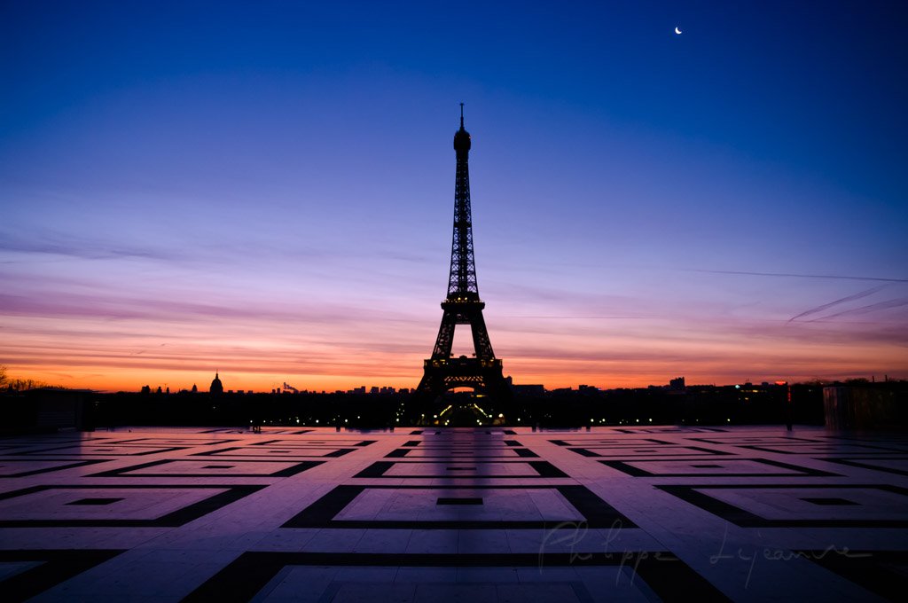 Eiffel tower against sunrise from the Trocadero in Paris, France