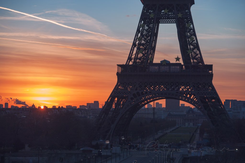 Eiffel tower against sunrise from the Trocadero in Paris, France